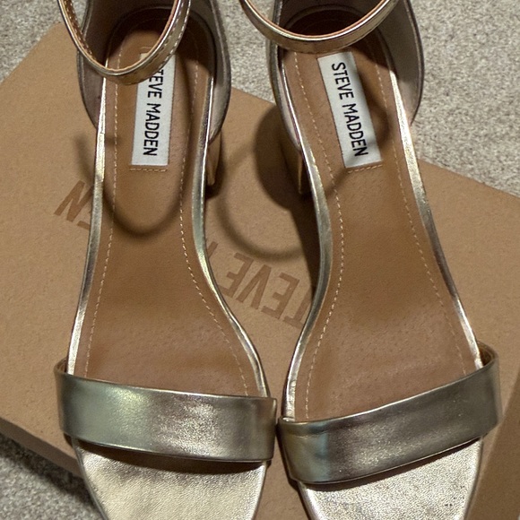 Steve Madden Metallic Irenee Gold Heeled Sandals - Picture 5 of 7